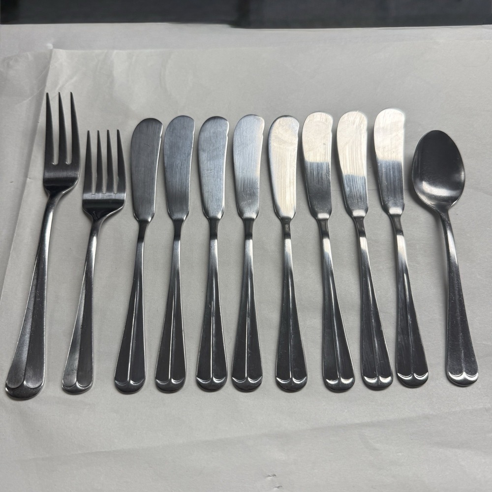 11 International Simplicity Center Ridge Stainless Butter Knives Forks Spoon